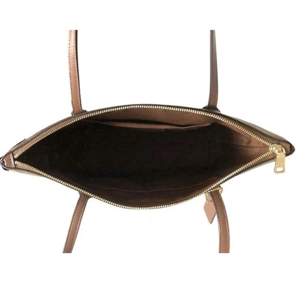 Coach tote  Authentic - Picture 9 of 10